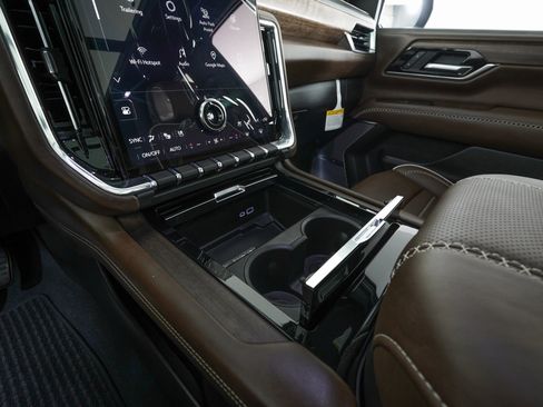 Used 2025 GMC Yukon XL Denali Ultimate image 26