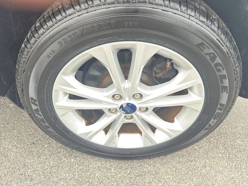 Used 2018 Ford Escape SE w/ Ford Safe & Smart Package image 22