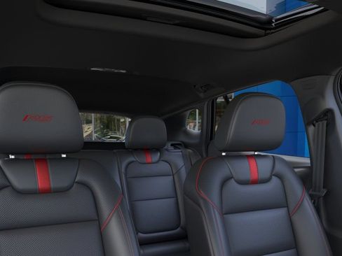 New 2026 Chevrolet Trax RS w/ Sunroof Package FWD image 24