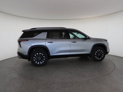 Used 2025 Chevrolet Traverse Z71 w/ Enhanced Driving Package image 21