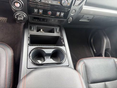 Used 2023 Nissan Titan PRO-4X w/ Pro-4x Convenience Package AWD/4WD image 21