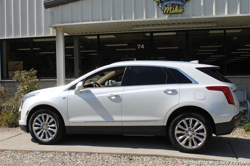 Used 2017 Cadillac XT5 Platinum w/ Driver Assist Package AWD/4WD image 6