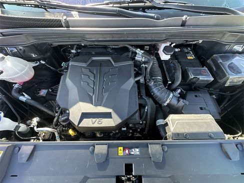 Used 2024 Kia Carnival SX image 26