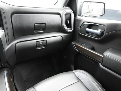 Used 2020 Chevrolet Silverado 1500 LT Trail Boss AWD/4WD image 14