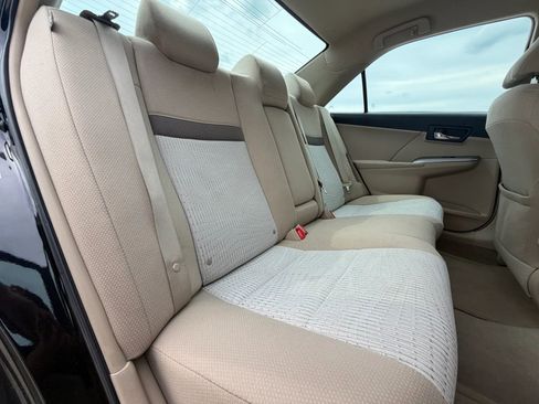 Used 2012 Toyota Camry XLE w/ Convenience Pkg FWD image 37