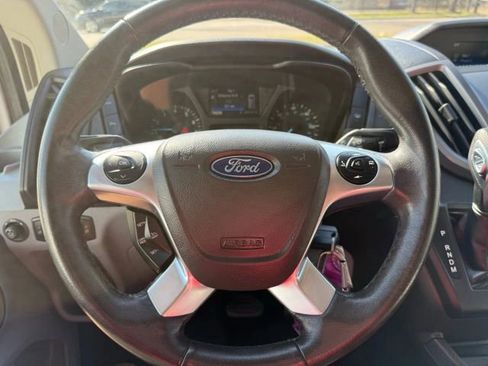 Used 2019 Ford Transit 150 XLT image 19