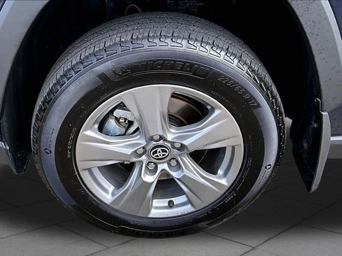 Certified 2025 Toyota RAV4 XLE w/ Convenience Package AWD/4WD image 10