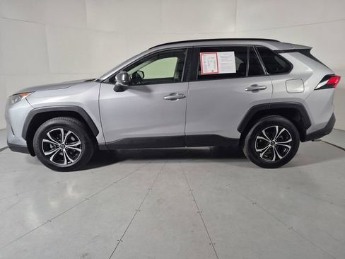 Certified 2020 Toyota RAV4 LE FWD image 2
