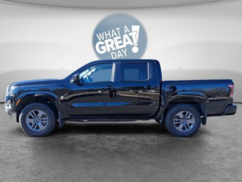 Used 2025 Nissan Frontier SV w/ SV Convenience Package AWD/4WD image 7