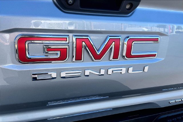 Used 2023 GMC Canyon Denali AWD/4WD image 25