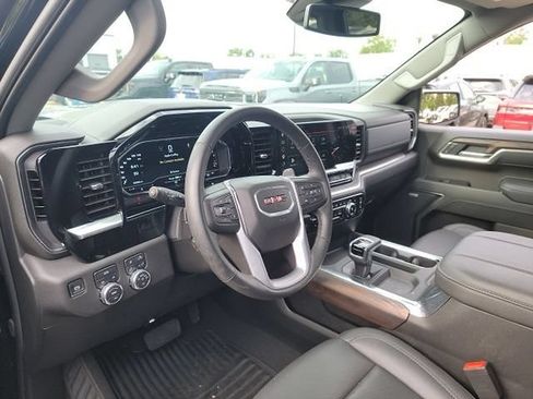 Used 2025 GMC Sierra 1500 SLT w/ SLT Premium Package AWD/4WD image 10