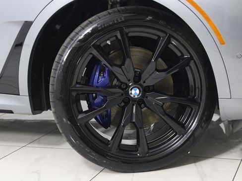Used 2023 BMW X7 M60i w/ Executive Package image 20