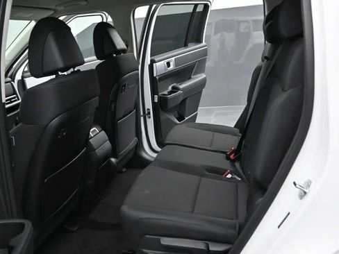 New 2026 Hyundai Santa Fe SE FWD image 16