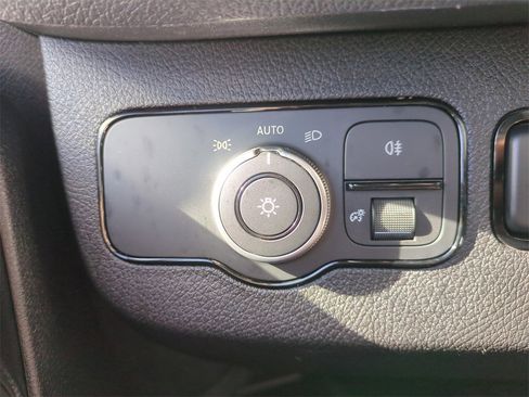 Used 2024 Mercedes-Benz Sprinter 2500 image 26