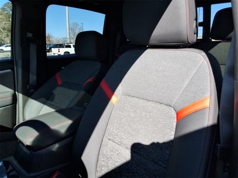 Certified 2023 Chevrolet Colorado Z71 w/ Z71 Convenience Package 2 image 24