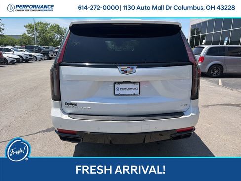 Used 2024 Cadillac Escalade Sport AWD/4WD image 5