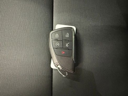 Used 2025 Buick Enclave Preferred AWD/4WD image 26