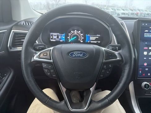Used 2024 Ford Edge SEL image 37