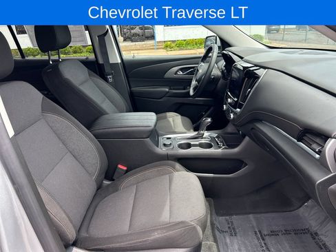 Used 2020 Chevrolet Traverse LT FWD image 10