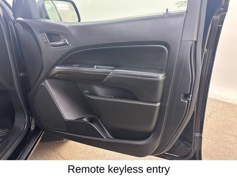 Used 2017 GMC Canyon SLT w/ Driver Alert Package AWD/4WD image 22