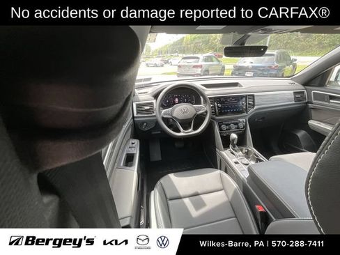 Used 2023 Volkswagen Atlas Cross Sport SE w/ Black Wheel Package AWD/4WD image 2