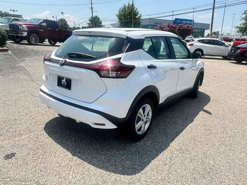 Used 2024 Nissan Kicks S FWD image 30