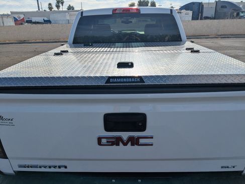 Used 2017 GMC Sierra 1500 SLT w/ SLT Premium Package image 10