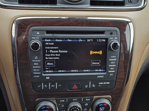 Used 2016 Buick Enclave Premium image 16