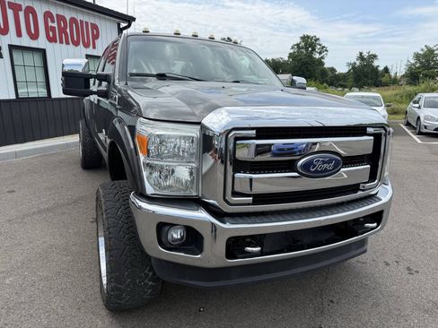 Used 2016 Ford F250 XLT w/ XLT Premium Package AWD/4WD image 4