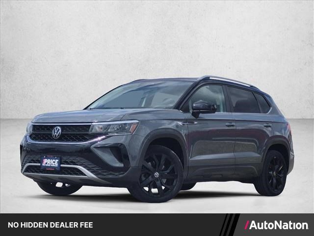 Used 2023 Volkswagen Taos SE w/ Panoramic Sunroof Package FWD image 1