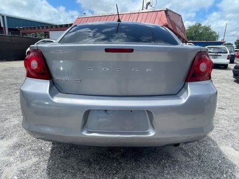 Used 2013 Dodge Avenger SE image 5