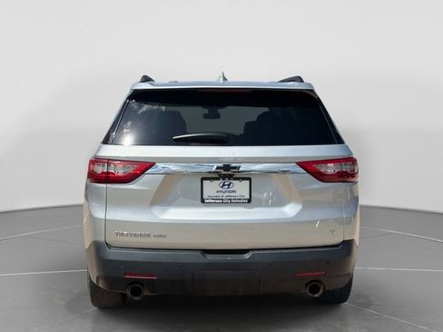 Used 2020 Chevrolet Traverse LT w/ LT Premium Package AWD/4WD image 5