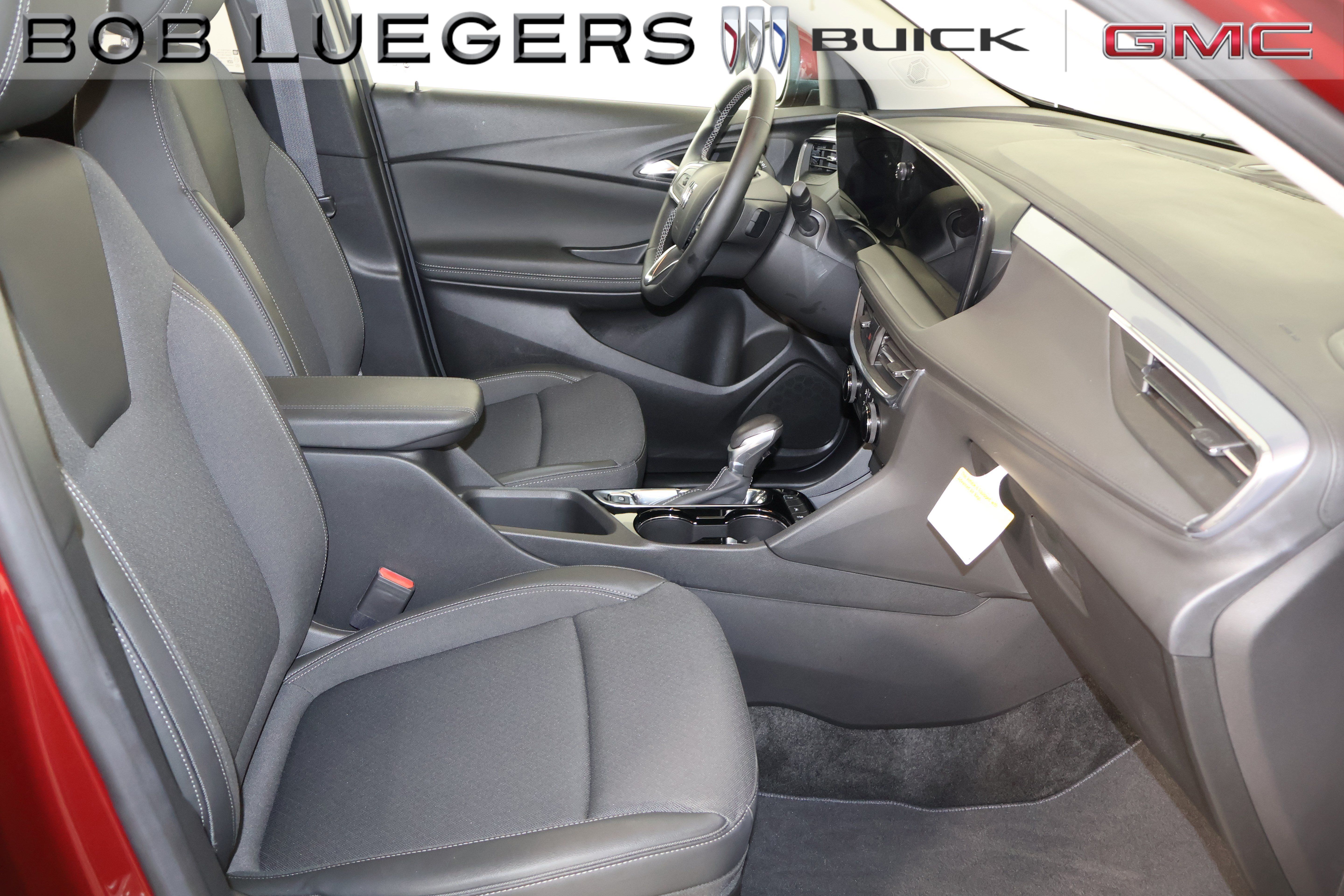 Certified 2024 Buick Encore GX Preferred FWD image 17