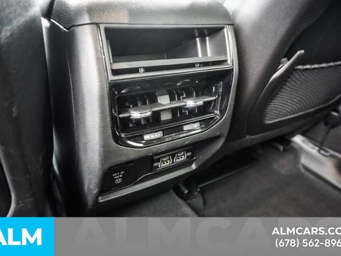 Used 2025 Jeep Grand Cherokee Altitude AWD/4WD image 59