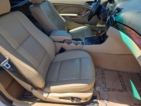 Used 2005 BMW 325Ci Convertible RWD image 25
