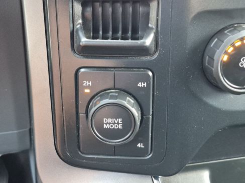 Used 2022 Ford F150 XLT AWD/4WD image 26