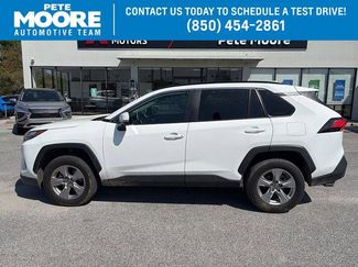 Used 2025 Toyota RAV4 XLE video 1