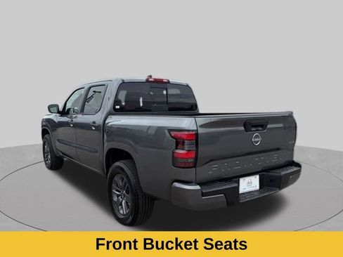 Used 2025 Nissan Frontier SV AWD/4WD image 10