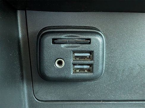 Used 2021 Chevrolet Colorado Z71 image 18