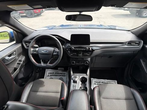 Used 2023 Ford Escape ST-Line Select AWD/4WD image 45