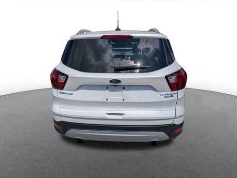 Used 2019 Ford Escape Titanium AWD/4WD image 4