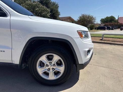 Used 2016 Jeep Grand Cherokee Laredo w/ Quick Order Package 23E RWD image 16