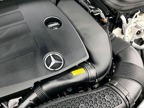 Used 2023 Mercedes-Benz GLC 300 4MATIC Coupe image 30