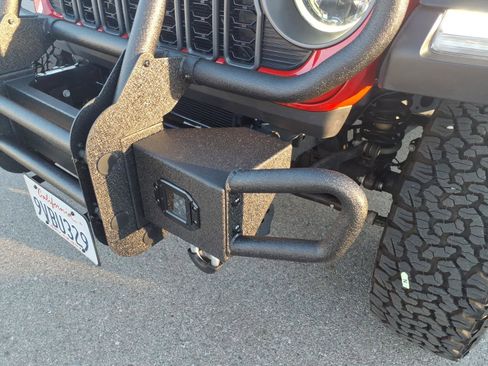 Used 2026 Jeep Wrangler Unlimited Rubicon image 3