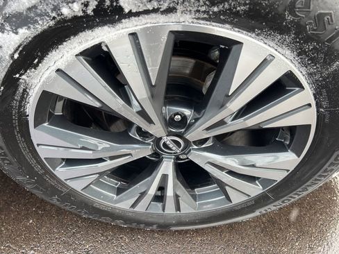 Certified 2023 Nissan Rogue SV image 43