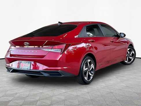 Used 2023 Hyundai Elantra SEL w/ Convenience Package FWD image 6