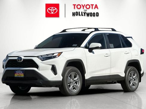 New 2025 Toyota RAV4 XLE image 7