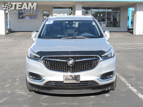 Used 2018 Buick Enclave Premium w/ Experience Buick Package AWD/4WD image 9