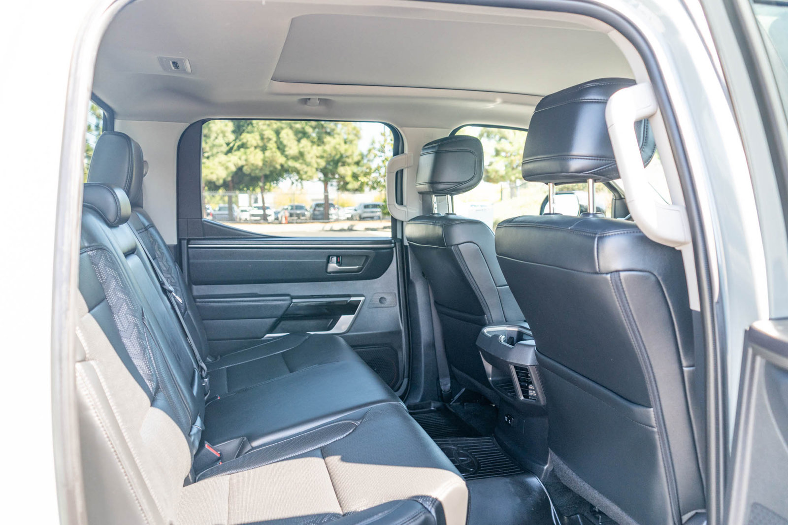 Used 2024 Toyota Tundra Limited AWD/4WD image 20