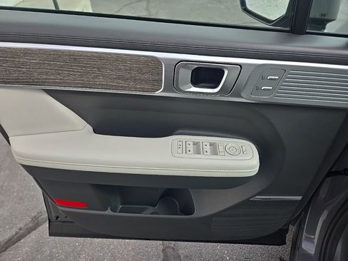 Used 2025 Hyundai Santa Fe Calligraphy image 11